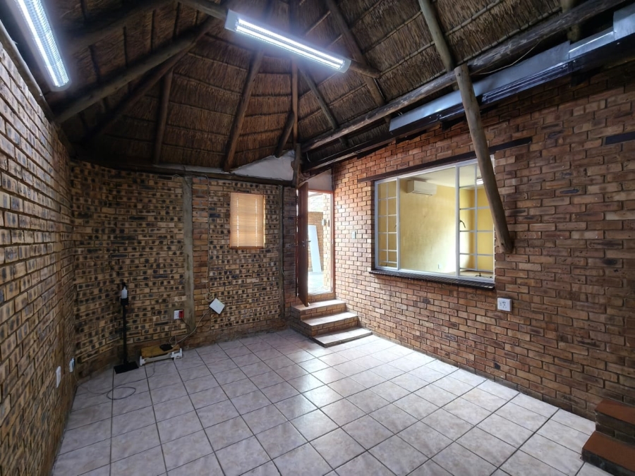 3 Bedroom Property for Sale in Safari Gardens North West